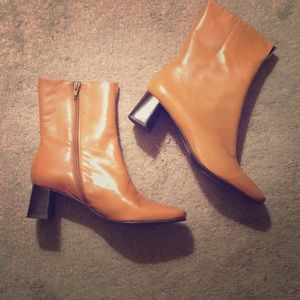 NWT Tan never worn booties
